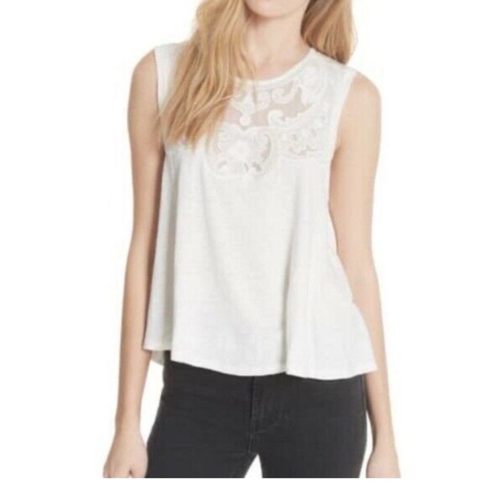 Free People Meant to be lace top. Worn a few times.